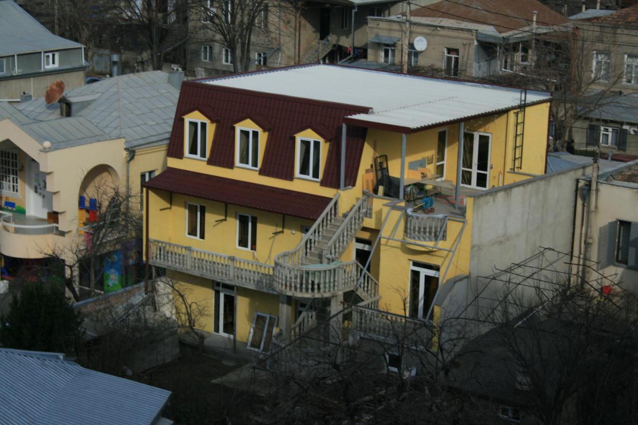 Why Me Eco-Friendly Hostel Tiflis Dış mekan fotoğraf